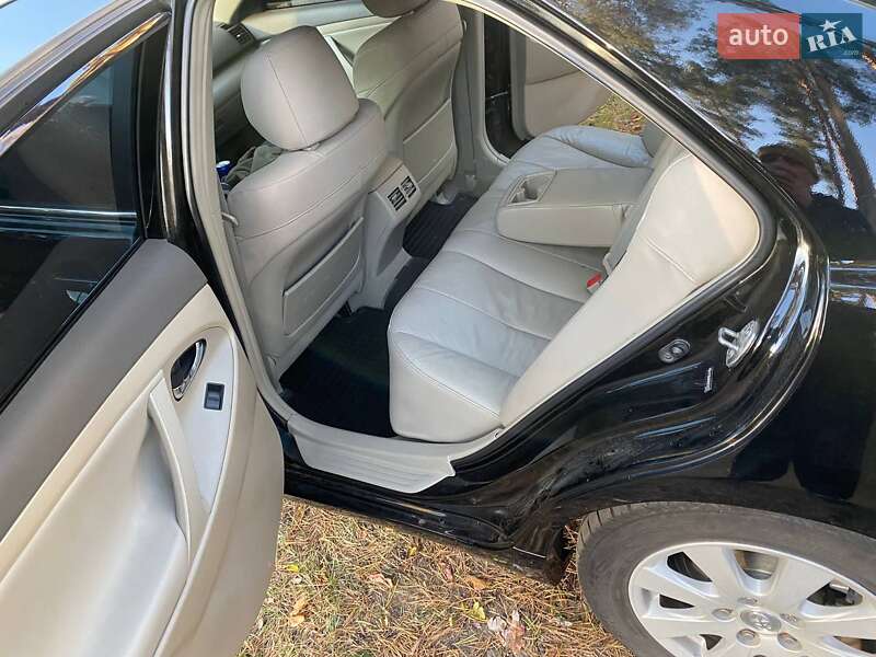 Седан Toyota Camry 2007 в Киеве