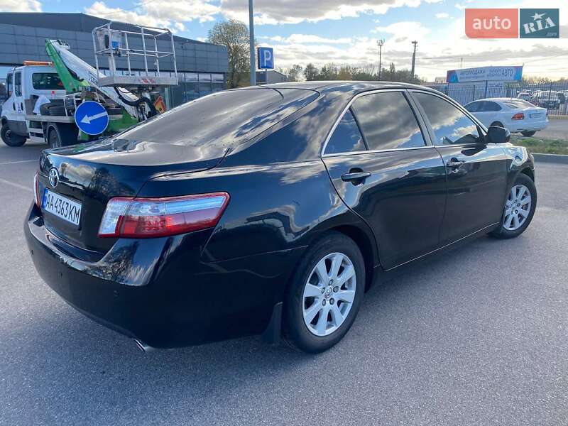 Седан Toyota Camry 2007 в Киеве