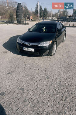 Седан Toyota Camry 2013 в Тернополі