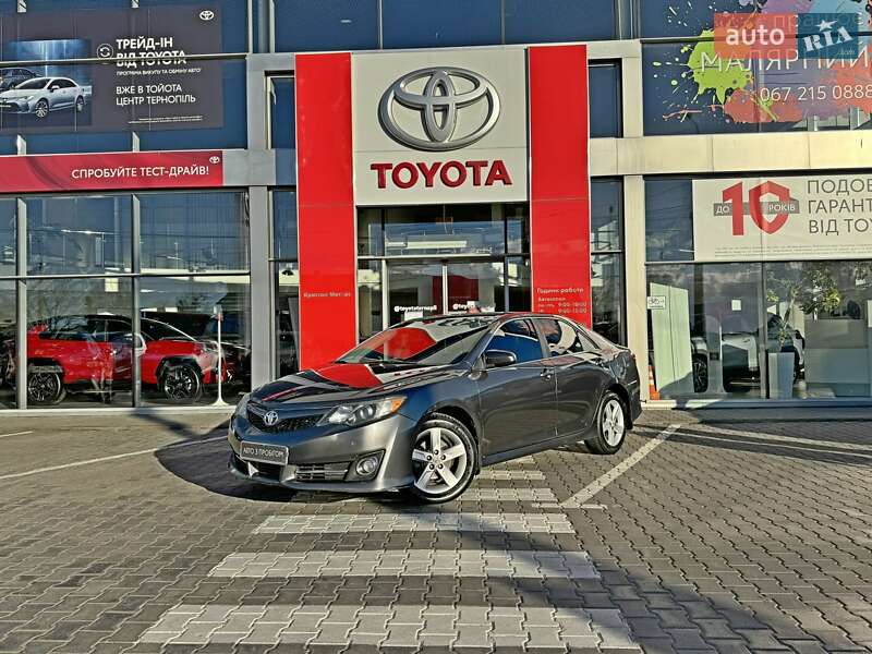 Toyota Camry 2013