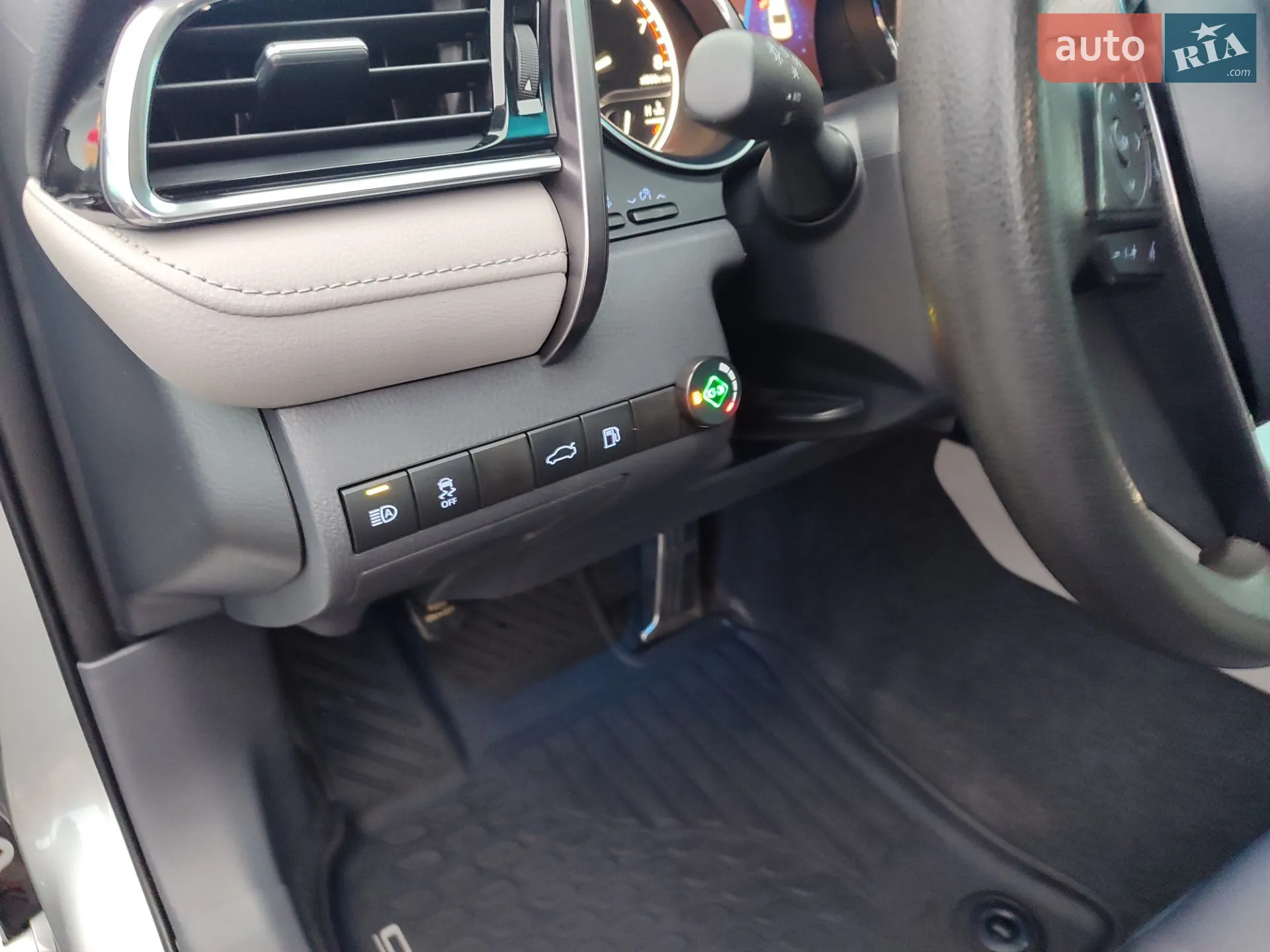 2018 Toyota Camry - мініатюра 26