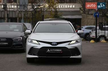 Седан Toyota Camry 2021 в Киеве