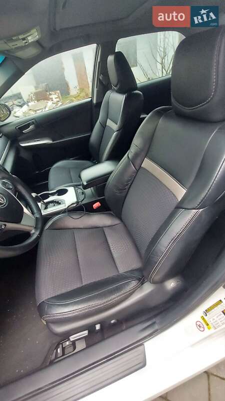 Седан Toyota Camry 2013 в Стрые