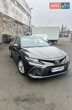 Седан Toyota Camry 2021 в Києві