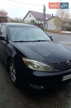 Седан Toyota Camry 2004 в Харькове