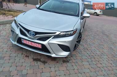 Седан Toyota Camry 2020 в Сарнах