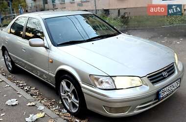 Седан Toyota Camry 2000 в Одесі