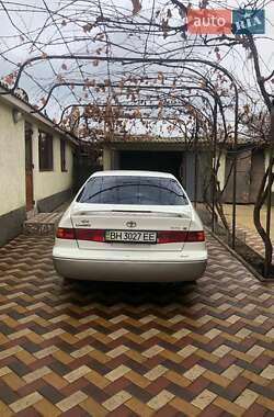 Седан Toyota Camry 2000 в 