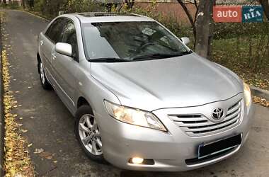 Седан Toyota Camry 2008 в Киеве