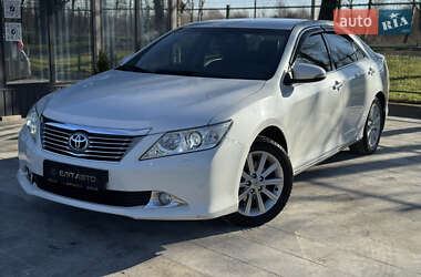 Седан Toyota Camry 2011 в Івано-Франківську