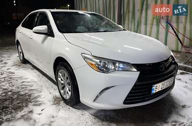 Седан Toyota Camry 2016 в Киеве