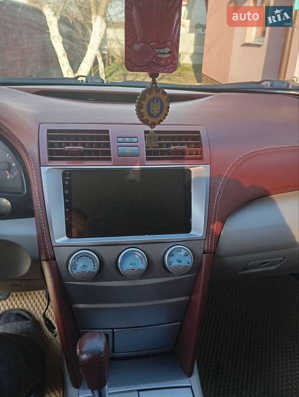 Седан Toyota Camry 2008 в Вараше