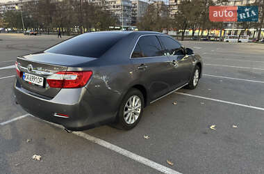 Седан Toyota Camry 2011 в Киеве