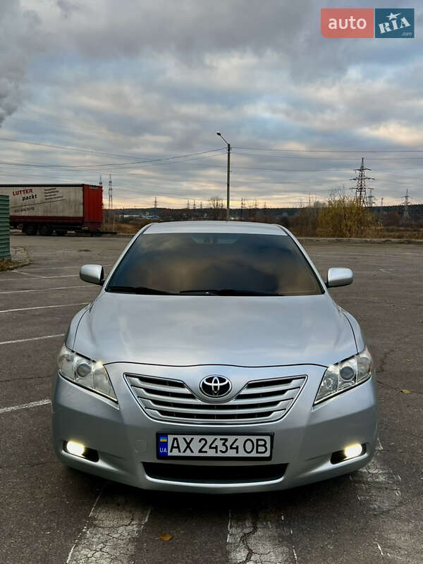 Седан Toyota Camry 2007 в Харкові