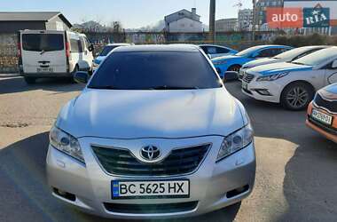 Седан Toyota Camry 2008 в Львове