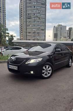 Седан Toyota Camry 2007 в Києві