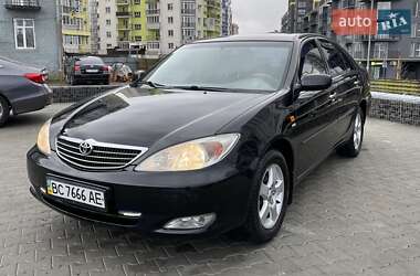 Седан Toyota Camry 2004 в Львові