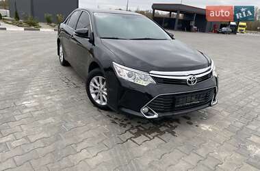 Седан Toyota Camry 2017 в Жовтих Водах