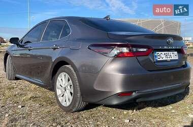 Седан Toyota Camry 2020 в Львове