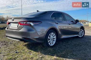 Седан Toyota Camry 2020 в Львове