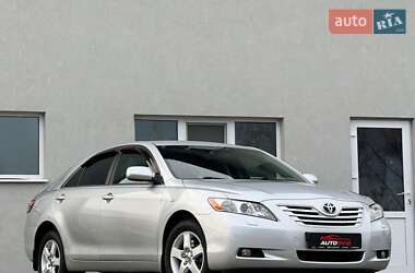 Седан Toyota Camry 2006 в Луцке