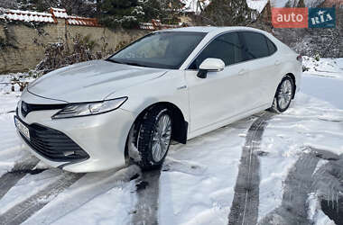 Седан Toyota Camry 2019 в Вінниці