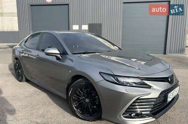 Седан Toyota Camry 2021 в Днепре