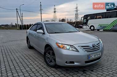 Седан Toyota Camry 2007 в Львові