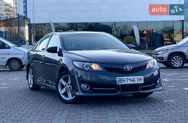 Седан Toyota Camry 2012 в Одессе