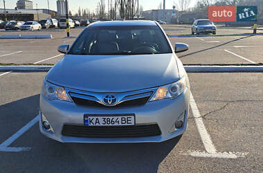 Седан Toyota Camry 2012 в Киеве