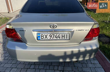 Седан Toyota Camry 2005 в Хмельницькому