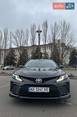 Седан Toyota Camry 2021 в Кривому Розі