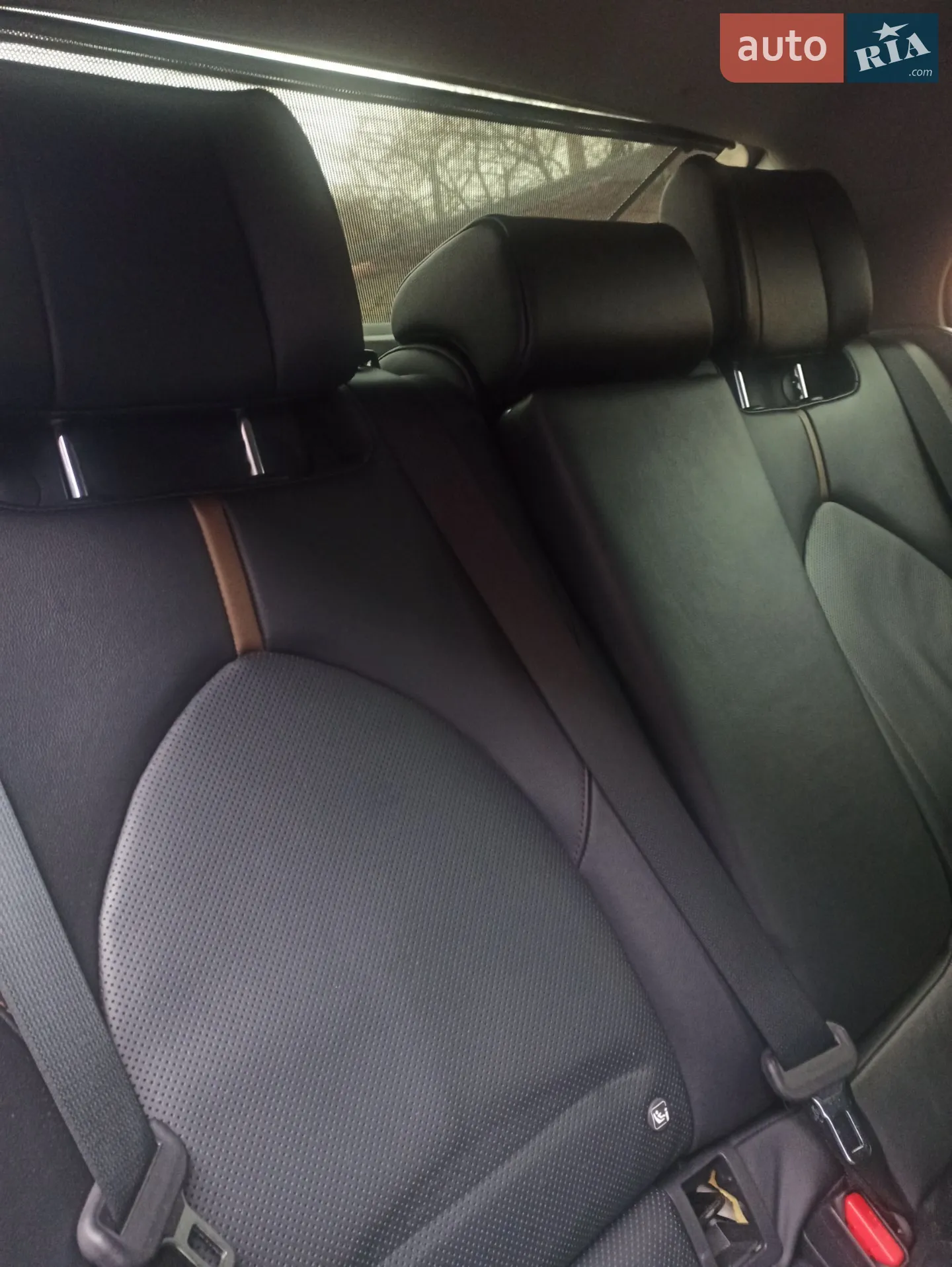 2018 Toyota Camry - мініатюра 16