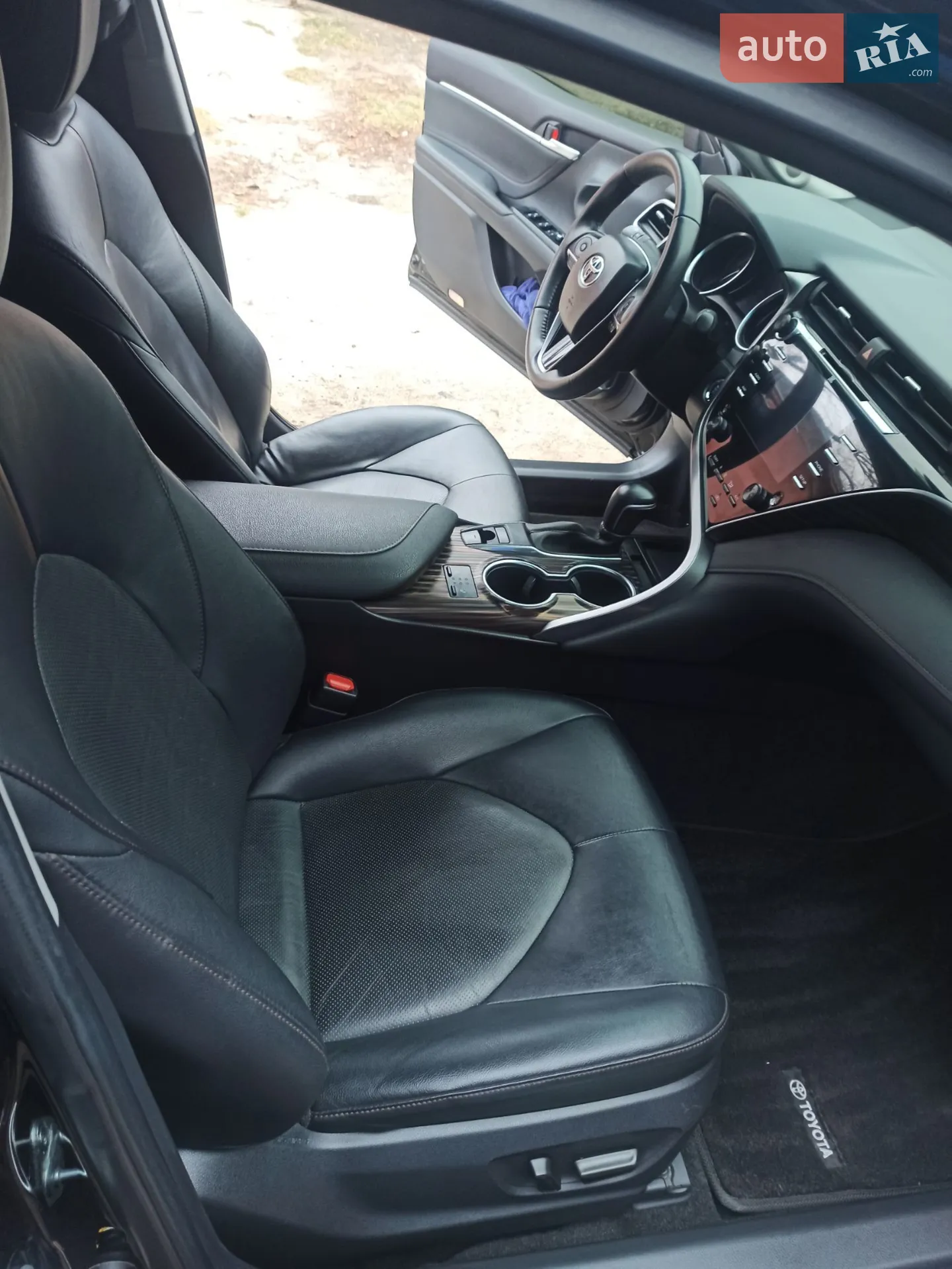 2018 Toyota Camry - мініатюра 18