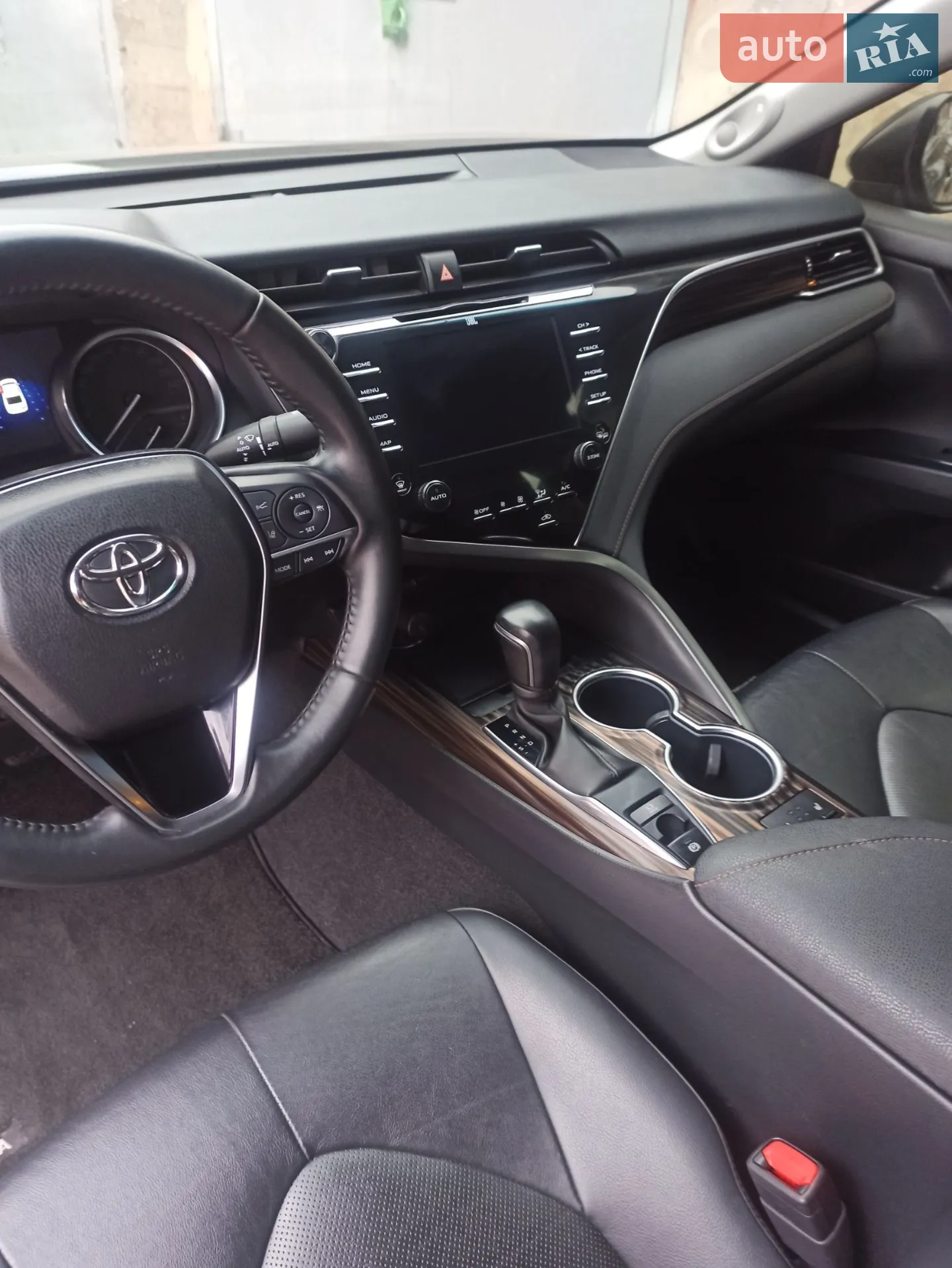 2018 Toyota Camry - мініатюра 21