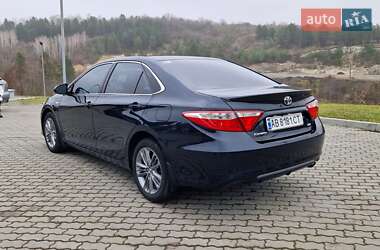 Седан Toyota Camry 2016 в Могилів-Подільському