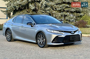 Седан Toyota Camry 2022 в Рівному