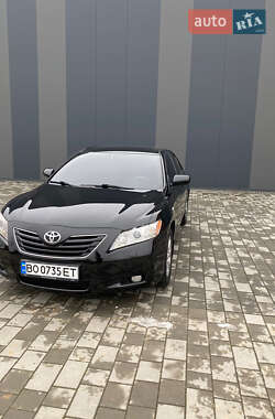 Седан Toyota Camry 2006 в Хмельницком