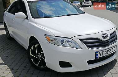 Седан Toyota Camry 2010 в Івано-Франківську