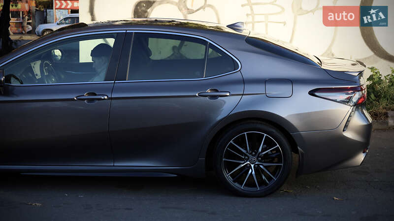 Седан Toyota Camry 2021 в Одесі