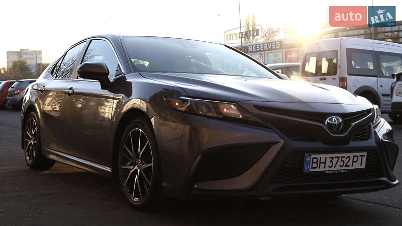 Седан Toyota Camry 2021 в Одесі