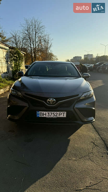 Седан Toyota Camry 2021 в Одесі