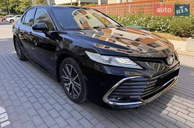 Седан Toyota Camry 2022 в Киеве