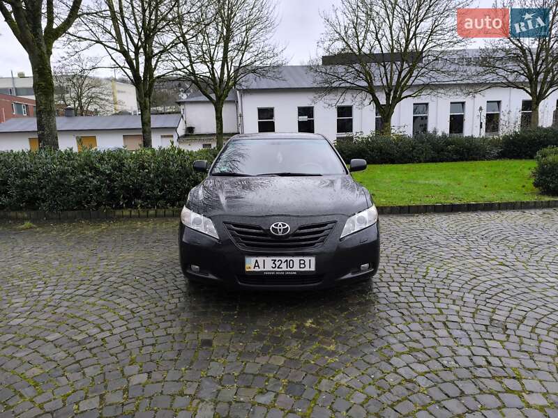 Седан Toyota Camry 2007 в Житомирі