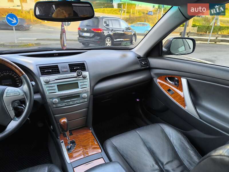 Седан Toyota Camry 2007 в Житомирі