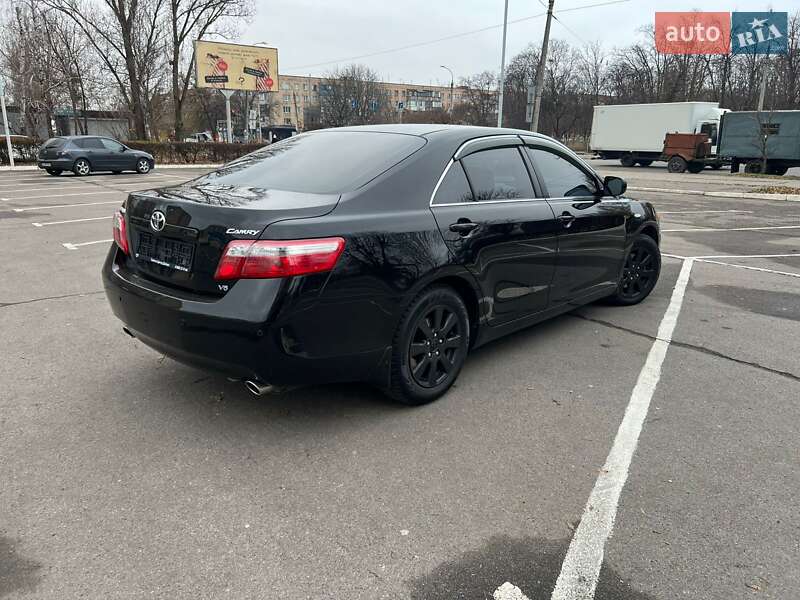 Седан Toyota Camry 2008 в Черкасах