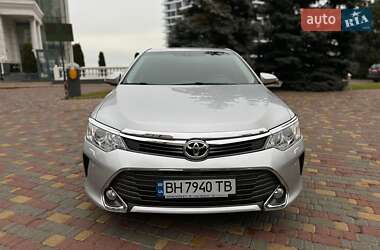 Седан Toyota Camry 2015 в Одессе