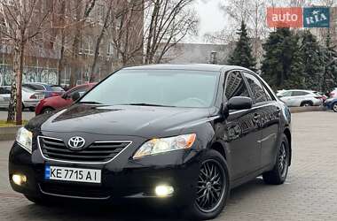 Седан Toyota Camry 2006 в Дніпрі