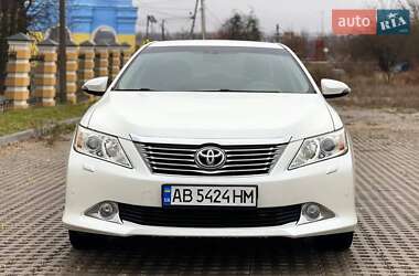 Седан Toyota Camry 2012 в Белой Церкви