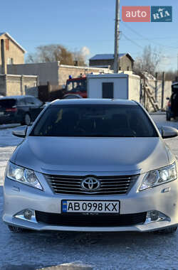 Седан Toyota Camry 2013 в Вінниці